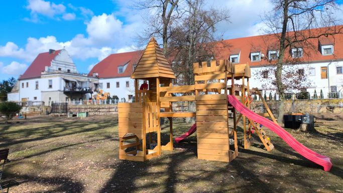 Spielturm Park